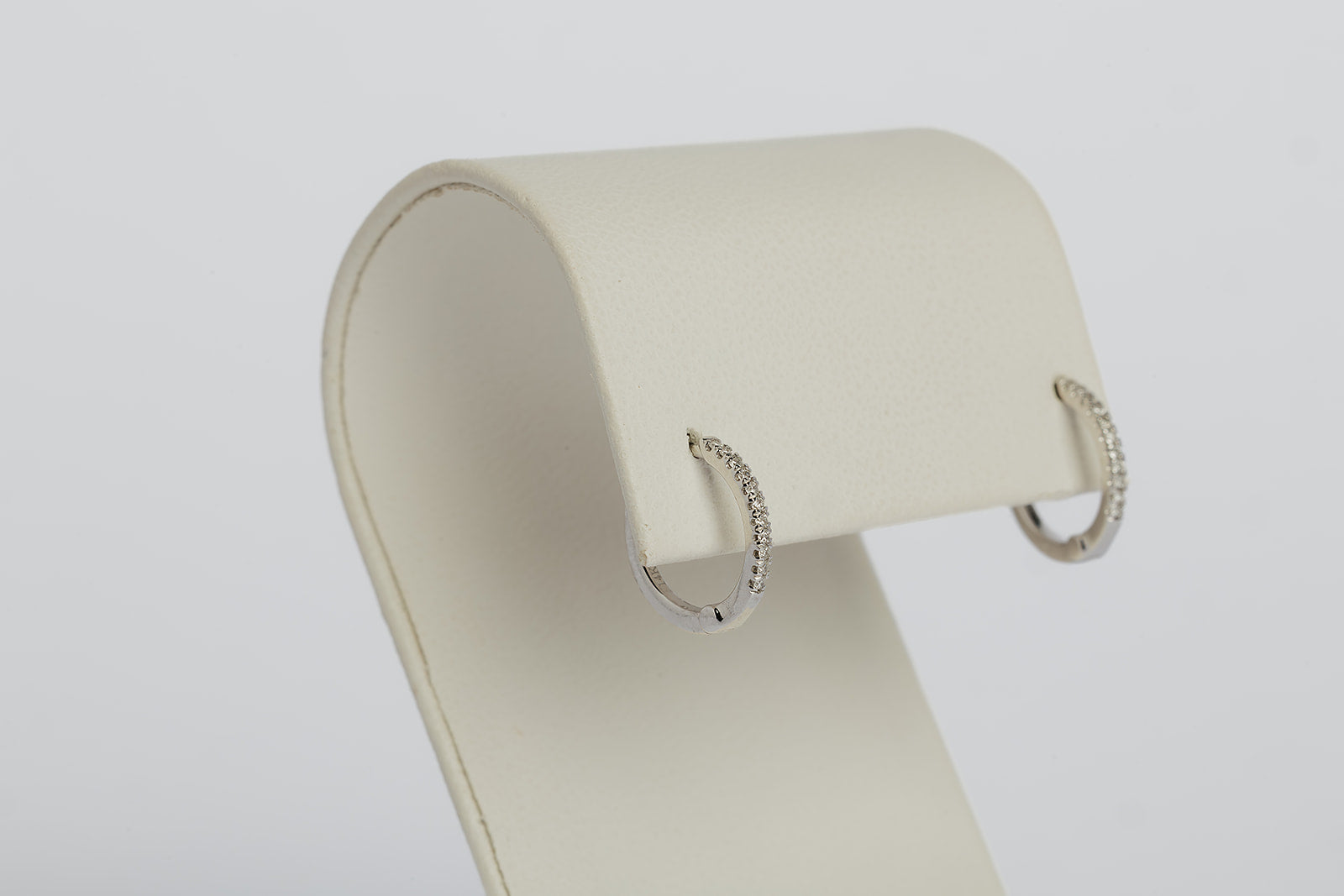 Arete Arracada Diamantes .10ct