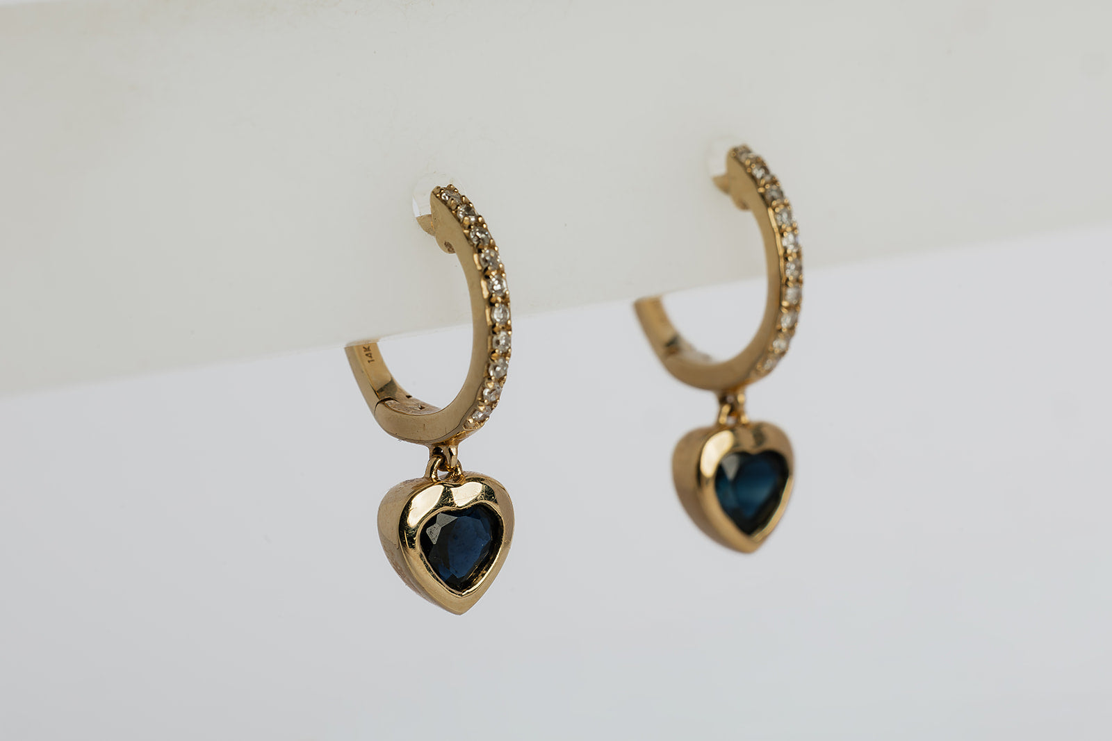 Arete Arracada Zafiro Corazon