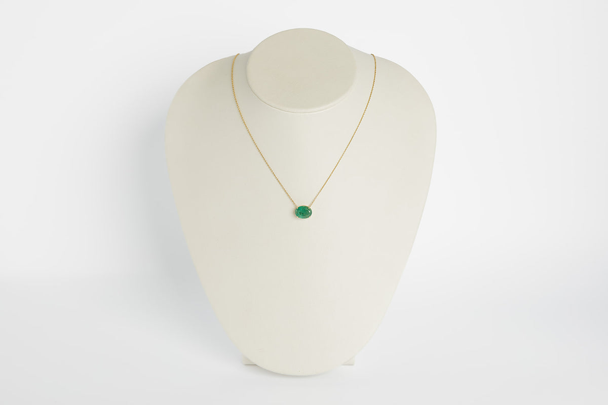 Collar Esmeralda Oval