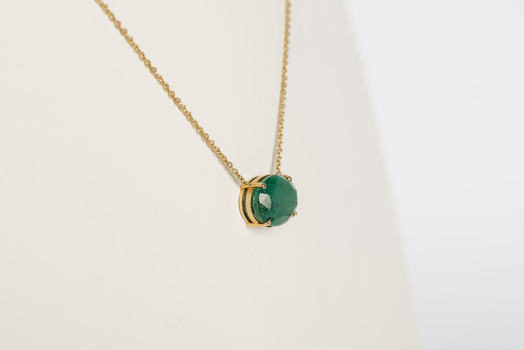 Collar Esmeralda Oval