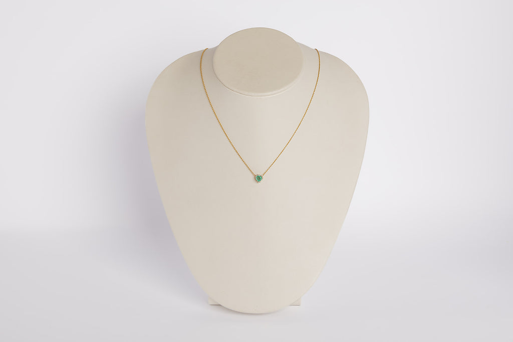 Collar Corazón con Halo