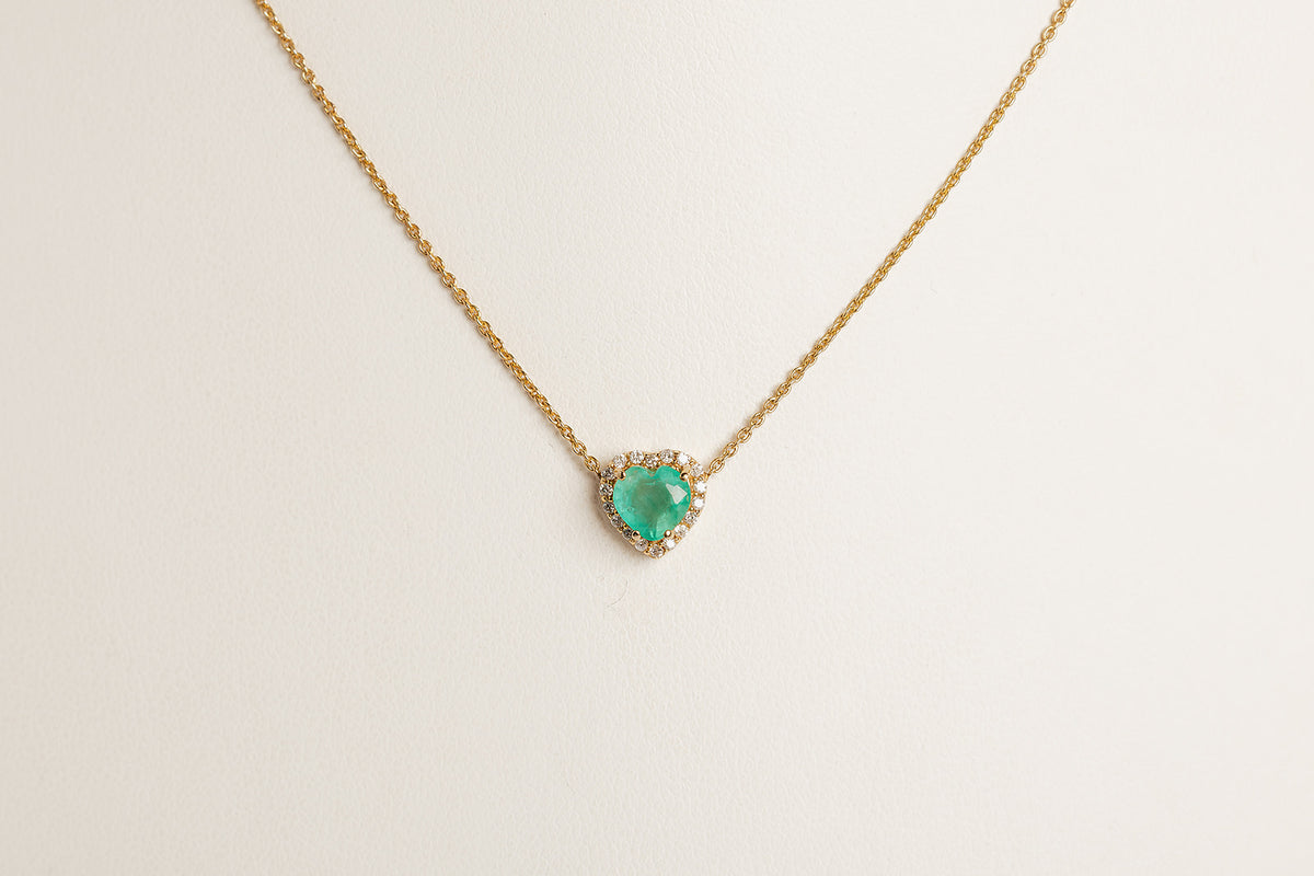 Collar Corazón con Halo