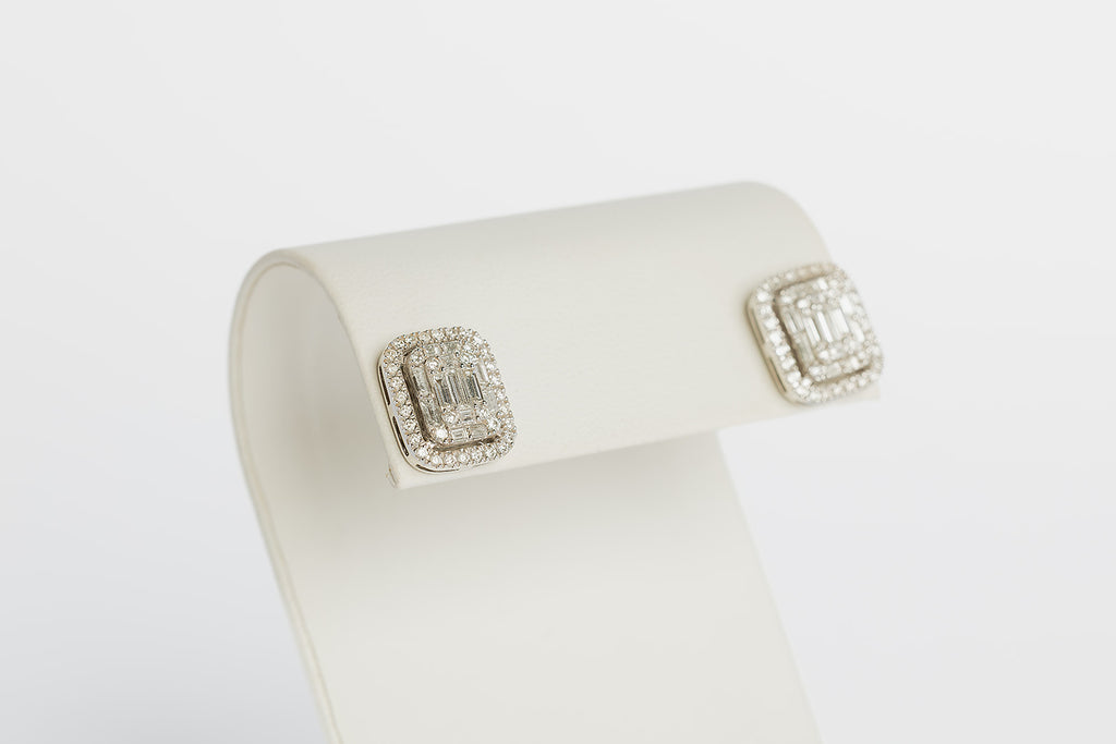 Arete Stud Diamantes con Halo