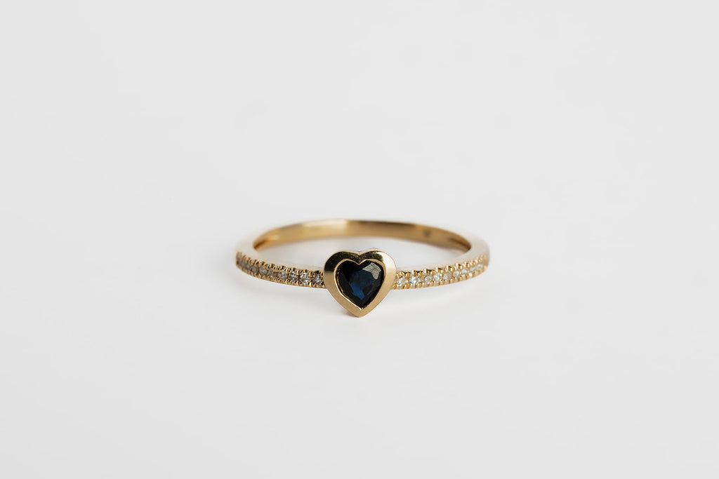 Anillo Zafiro Corazon Bisel