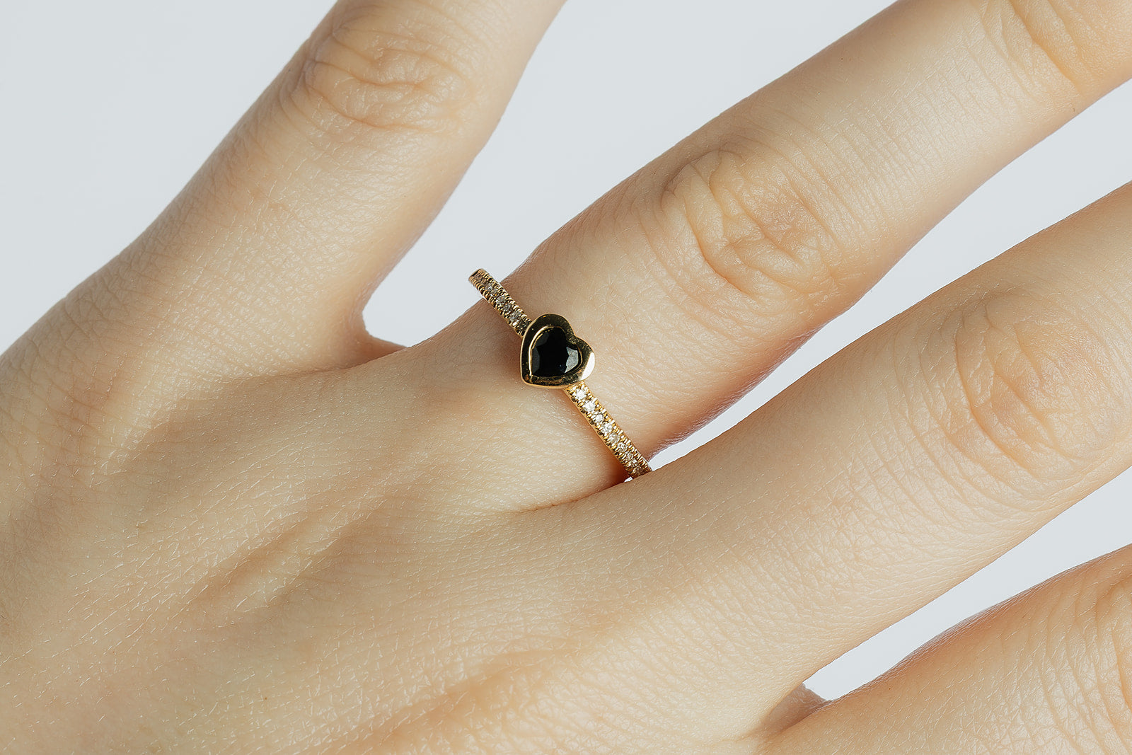 Anillo Zafiro Corazon Bisel