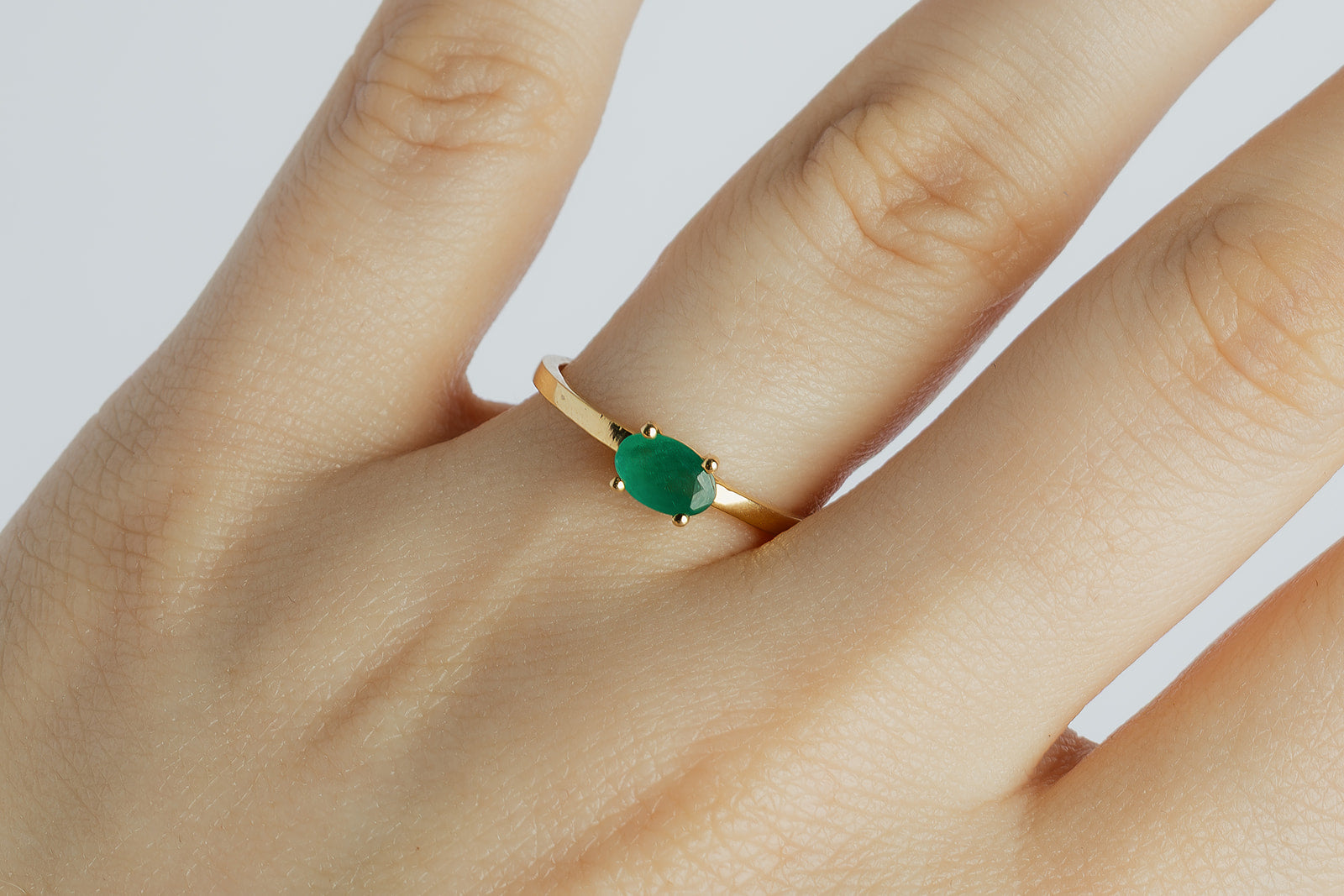 Anillo Esmeralda Oval