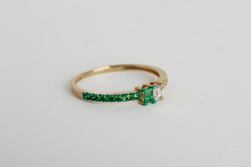 Anillo Esmeralda , Tsavoritas y Diamantes
