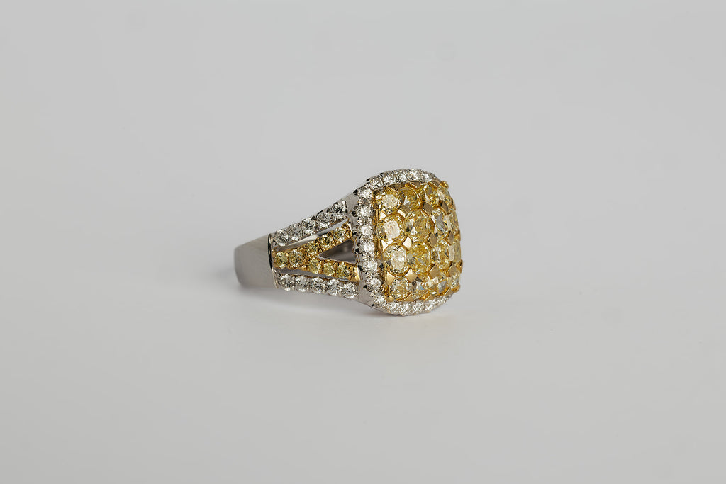 Anillo 16 Diamantes Amarillos