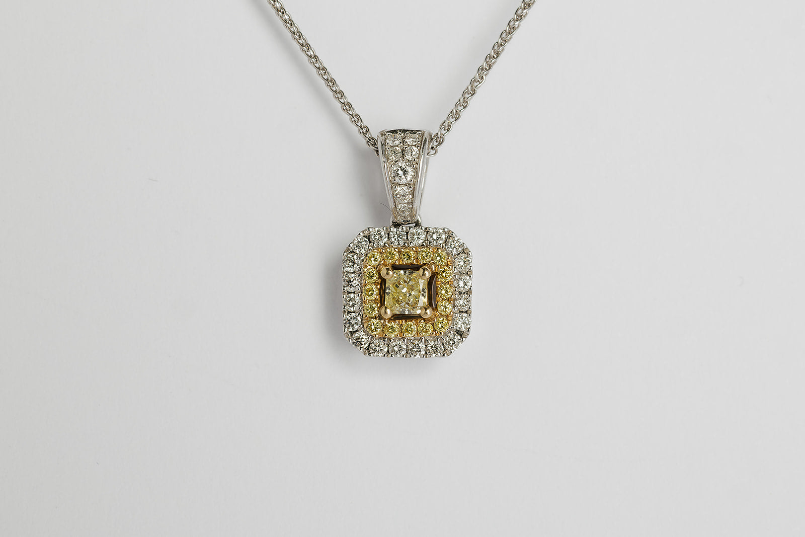 Dije Diamante Amarillo .41ct