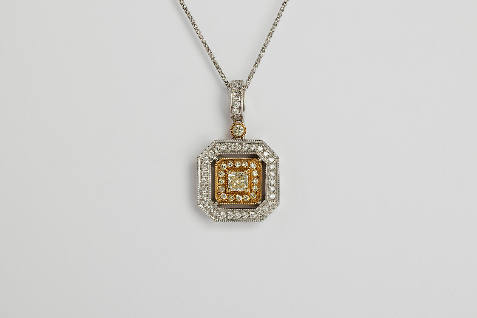 Dije Diamante Amarillo .55ct