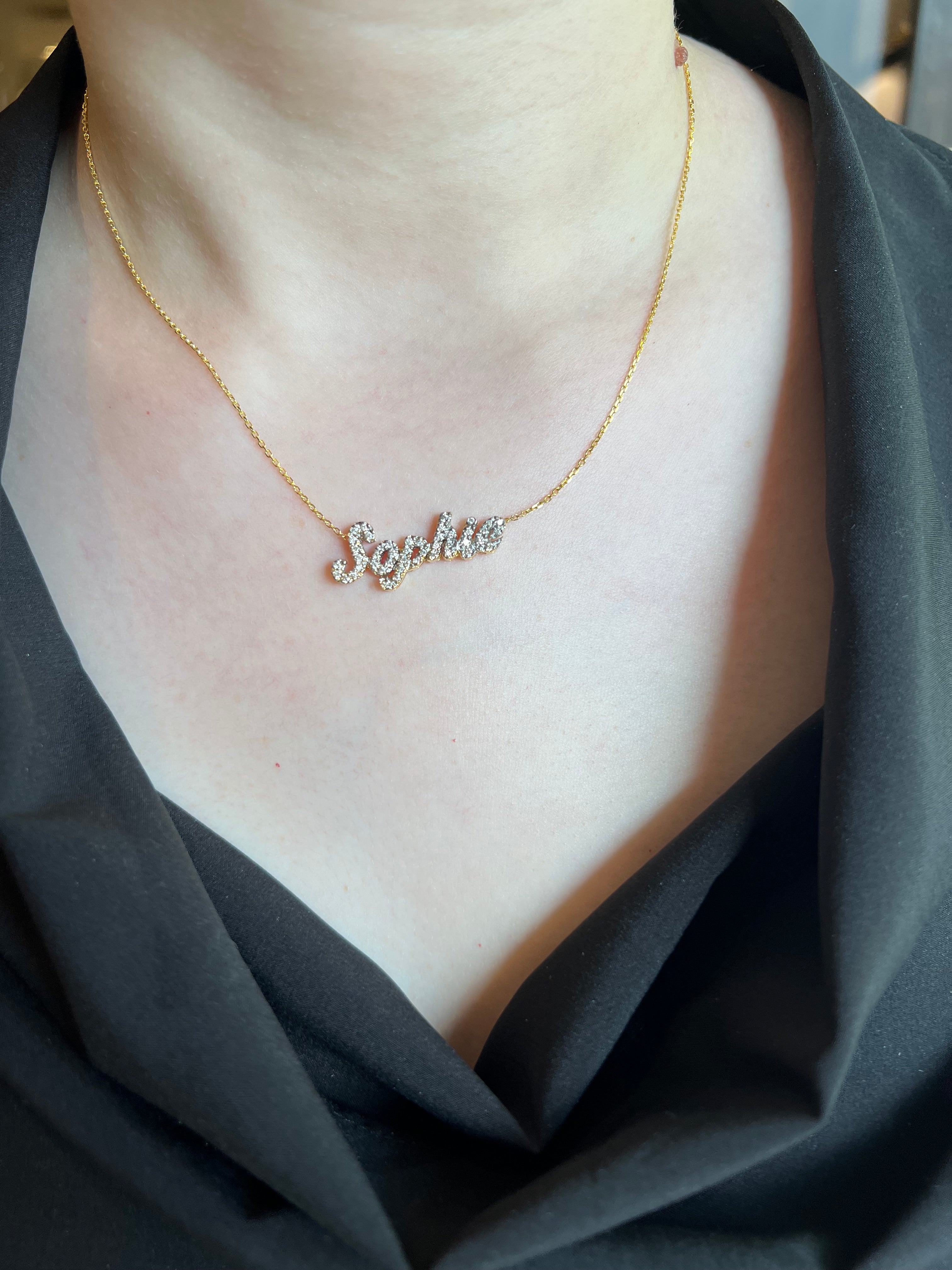 Collar Nombre con Diamantes