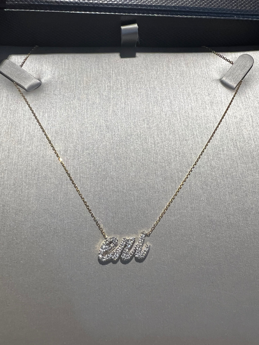 Collar Nombre con Diamantes