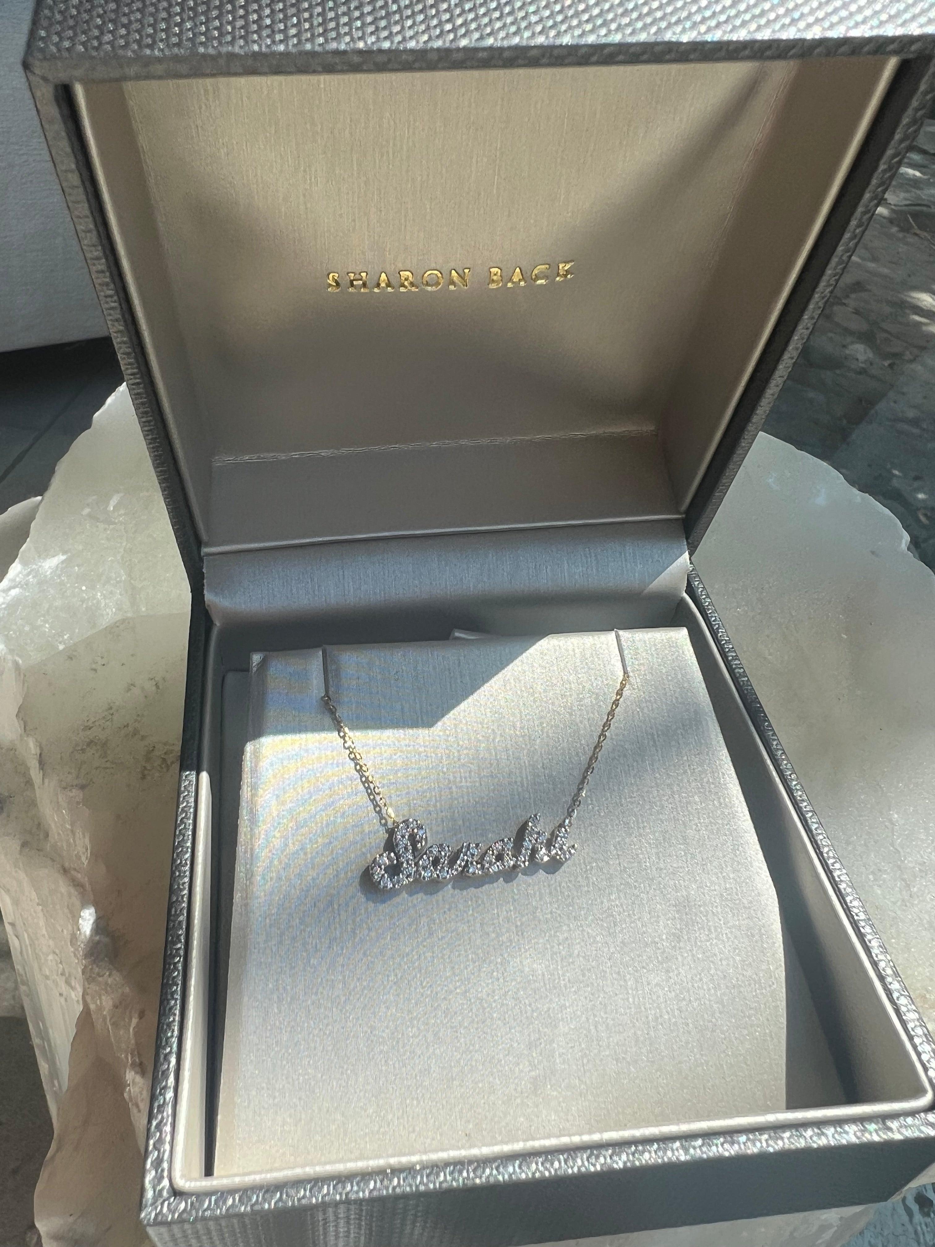 Collar Nombre con Diamantes